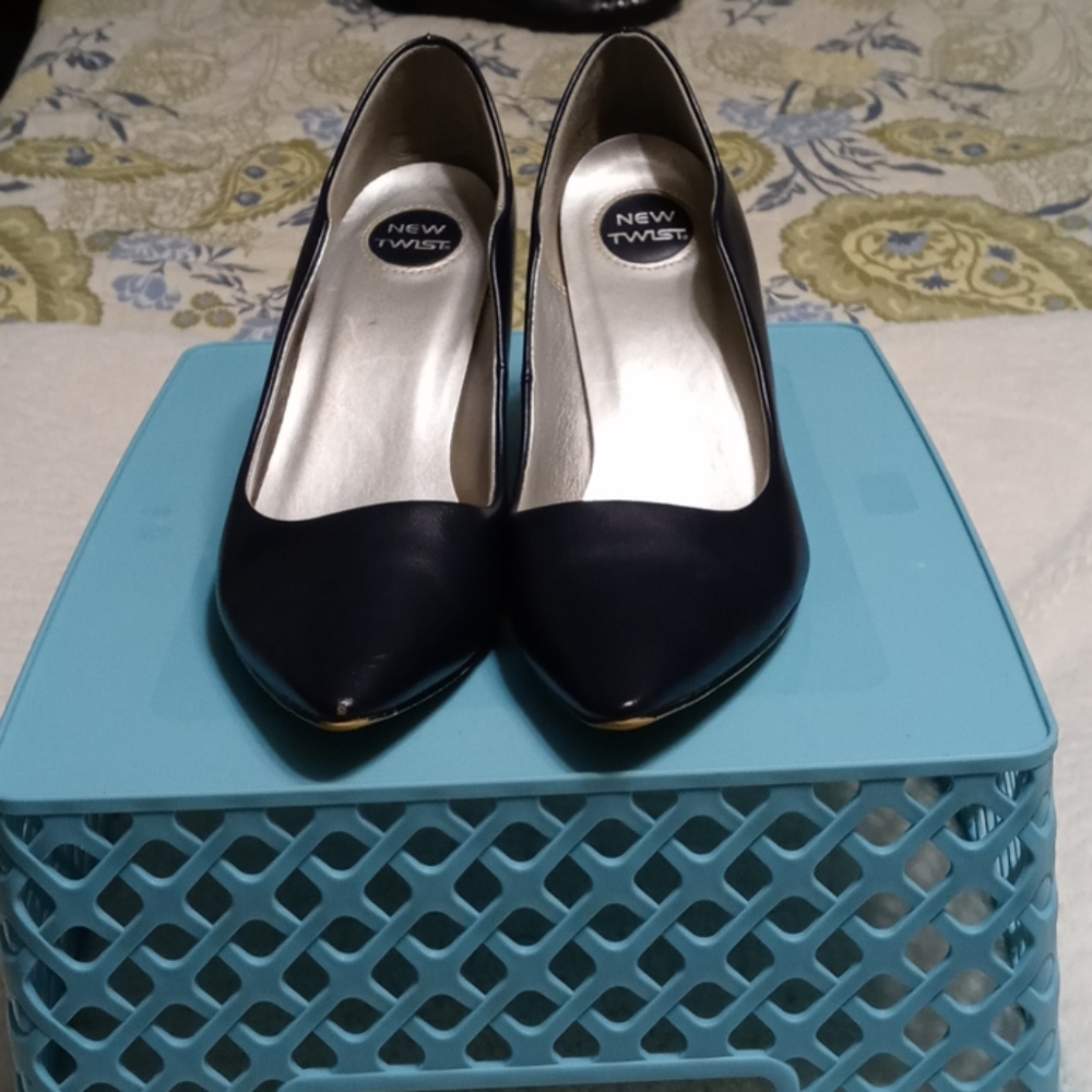Women's shoes